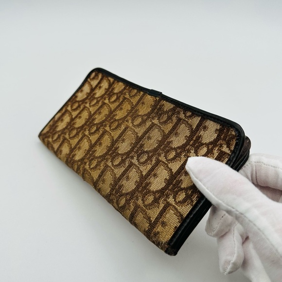 Dior Vintage Clasp Wallet - Picture 5 of 10